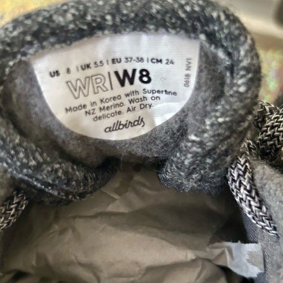 Allbirds Woman’s Wool Runners in Natural Grey (Light Grey Sole) Size 8 - Picture 5 of 5
